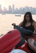 Brinda Parekh & Sunil Shetty at Formula One Jet Ski Race 14