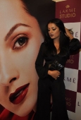 Celina Jaitley at LIFW beauty saloon - inditop.com 24