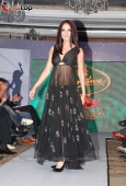 Celina Jaitley, Rahul Bose with designer Rina Dhaka, Dev R Nil at Signature fashion show - inditop.com34