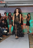 Celina Jaitley, Rahul Bose with designer Rina Dhaka, Dev R Nil at Signature fashion show - inditop.com36