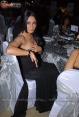 Celina jaitley & Aditi at Swarovski auction dinner - inditop.com 13