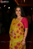 Celina, Vidya Balan, Govinda, Claudia, Geeta Basra at Premiere of Dulha Mil Gaya - inditop.com 18