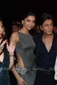 Deepika Padukone & Shah Rukh Khan at Cosmopolitan Awards -  inditop.com 16