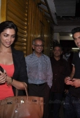 Deepika Padukone with siddharth mallya  at the special screening of Peepli Live - inditop.com10