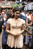 Deepika and Neil at Lafangey parindey promotional event - inditop.com6