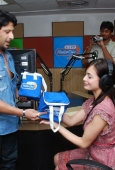 Dia Mirza & Arshad promote hum tum aur Ghost on Radiocity - inditop.com 3