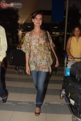 Dia Mirza, Zarine Khan arrive back in Mumbai From IIFA - inditop.com3