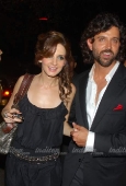 Hrithik & Suzen at Hdil Day 1 10