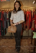 Isha Khoppikar graces Resort collection preview by Ramona Narang - inditop.com 3