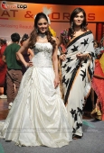 Isha Koppikar and Aarti Chabbria walk the ramp for Bharat n Dorris on day 2 - inditop.com 13