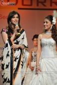 Isha Koppikar and Aarti Chabbria walk the ramp for Bharat n Dorris on day 2 - inditop.com 2