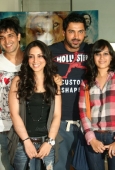 John Abraham & Hot Manasi Scott promotes Jhootha hi Sahi with Pakhi - inditop.com19