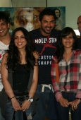 John Abraham & Hot Manasi Scott promotes Jhootha hi Sahi with Pakhi - inditop.com20