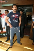 John Abraham & Hot Manasi Scott promotes Jhootha hi Sahi with Pakhi - inditop.com6