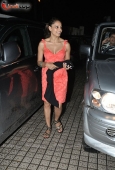 John and Bipasha spotted entering PVR to watch Inception - inditop.com2