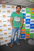 John at Radio City to promote Jhootha Hi Sahi - inditop.com14