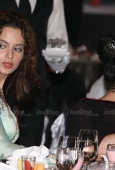 Kangana Ranaut  and Sanjay Dutt with her wife grace Knockout Iftaar party - inditop.com18