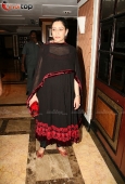 Kangana Ranaut  and Sanjay Dutt with her wife grace Knockout Iftaar party - inditop.com38