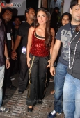 Kareen Kapoor & Saif ali khan at I am She finals red carpet - inditop.com5