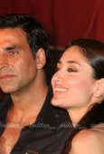 Kareena Kapoor & Akshay Kumar at Kambaqt Ishq press meet 29