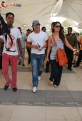 Kareena Kapoor and saif arrive back in Mumbai From IIFA - inditop.com12