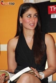 Kareena Kapoor at the 3 Idiots script book launch - inditop.com18