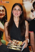 Kareena Kapoor at the 3 Idiots script book launch - inditop.com37