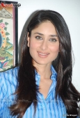 Kareena Kapoor launches the Marathi version of Rutuja Diwekar book Dont Lose Your Mind, Lose Your Weight - inditop.com   16