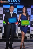 Kareena Kapoor unveils latest Sony Viao series Laptop - inditop.com23