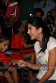 Katrina kaif and Akshya Kumar at De Dana Dan special screening for kids - inditop.com 13