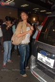 Lara Dutta, Ritesh Deshmukh, Vivek Oberoi airport pics as they leave for IIFA Colombo - inditop.com11