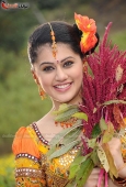 Photoshoot of Telugu Heroine Tapasee - inditop.com25