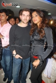 Mugdha, Neil & Whole Jail Team at Shivas saloon launch 7