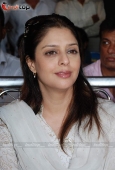 _Nagma and Jagdish Tyler at cricket match organised by Bablu Aziz 2