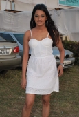 Neetu Chandra, Claudia Ciesla, Brinda Parekh with top models at D B Realty Southern Command Polo Cup Match - inditop.com 26