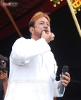 Neil, Jackie, Rajesh Khanna, Sunil and Jeetendra dancing at Ram Kadams dahi handi - inditop.com9