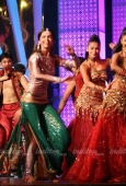 Performance pics of Deepika, Ria, Neha, Koina, Sophie at Sahara Sports Awards inditop.com  51