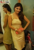 Perizaad Kolah at designer Ritu Sakserias store VYOUM launch - inditop.com7