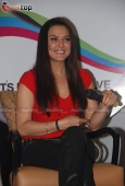 Preity Zinta at Godrej consumer goods press meet - inditop.com19