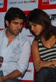 Priyanka Chopra & Harman Bveja and full Whtas ur Rashee star cast at R Mall 1