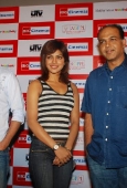 Priyanka Chopra & Harman Bveja and full Whtas ur Rashee star cast at R Mall 5