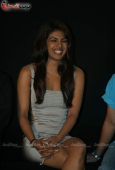 Priyanka Chopra & Shahid Kapoor at Kaminey press meet 19