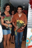 Priyanka Chopra and Uday visits Radiocity studio to promote Pyaar Impossible - inditop.com 