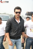 Ranbir Kapoor Flags off Bigadda Yamaha India bike Rally - inditop.com 1