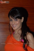 Red Hot Genelia , Tushar promote Life Partner 7