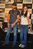 Saif & Kareena at Kurbaan press meet - inditop.com 11