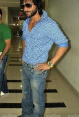 Saif ali khan in exclusive new looks promotes Qurbaan at Fever Fm studio 3