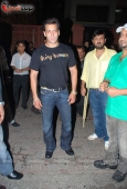 Salman Khan & malaika arora khan at Dabang pre film bash at Aurus - inditop.com 9