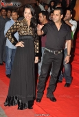 Salman, Sonakshi, Dia, Bipasha & Lots of Other Celebs at Dabangg premiere - inditop.com15