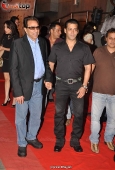 Salman, Sonakshi, Dia, Bipasha & Lots of Other Celebs at Dabangg premiere - inditop.com3